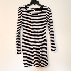 NWOT H&M Navy Striped Body Con Dress